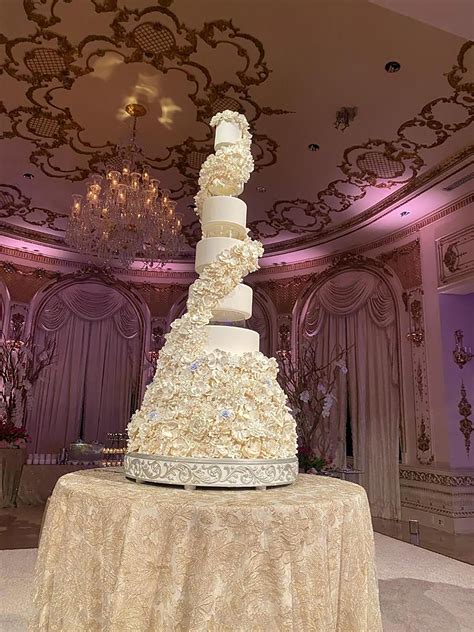 tiffany trump wedding cake